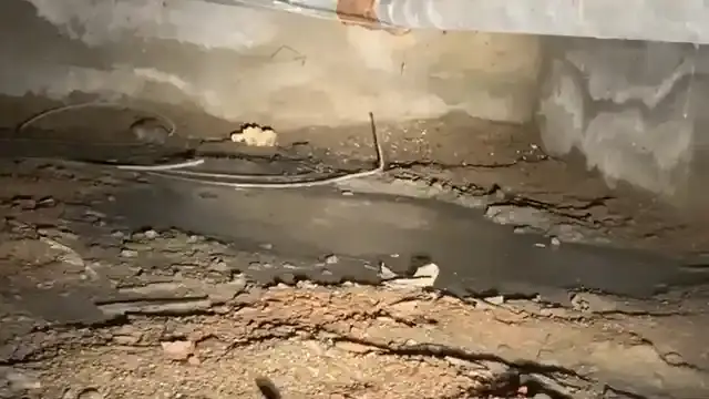 Crawl Space Leak Repair in Aliso Viejo, CA  -  professional leak detection technician working in Aliso Viejo, Orange County CA