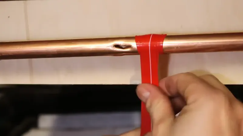 Pipe Leak Repair in Aliso Viejo, CA  -  professional leak detection technician working in Aliso Viejo, Orange County CA