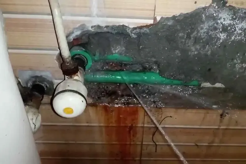 PVC Pipe Leak Repair in Aliso Viejo, CA  -  professional leak detection technician working in Aliso Viejo, Orange County CA