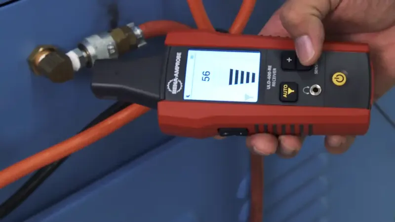 Ultrasonic Leak Detection in Aliso Viejo, CA  -  professional leak detection technician working in Aliso Viejo, Orange County CA