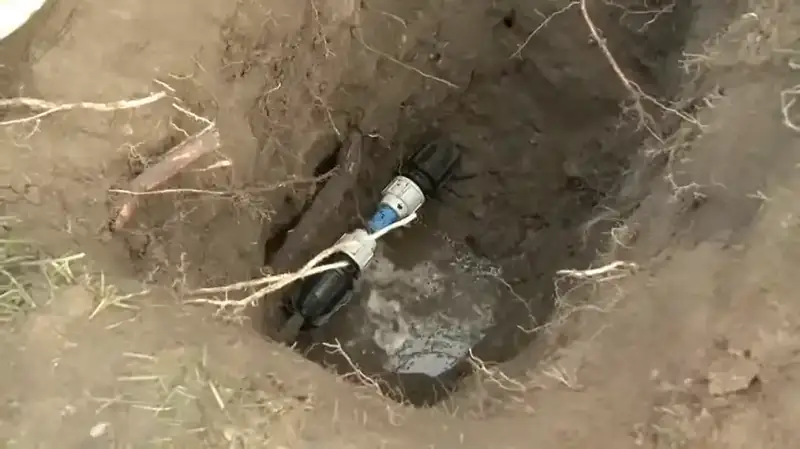 Underground Leak Detection in Aliso Viejo, CA  -  professional leak detection technician working in Aliso Viejo, Orange County CA